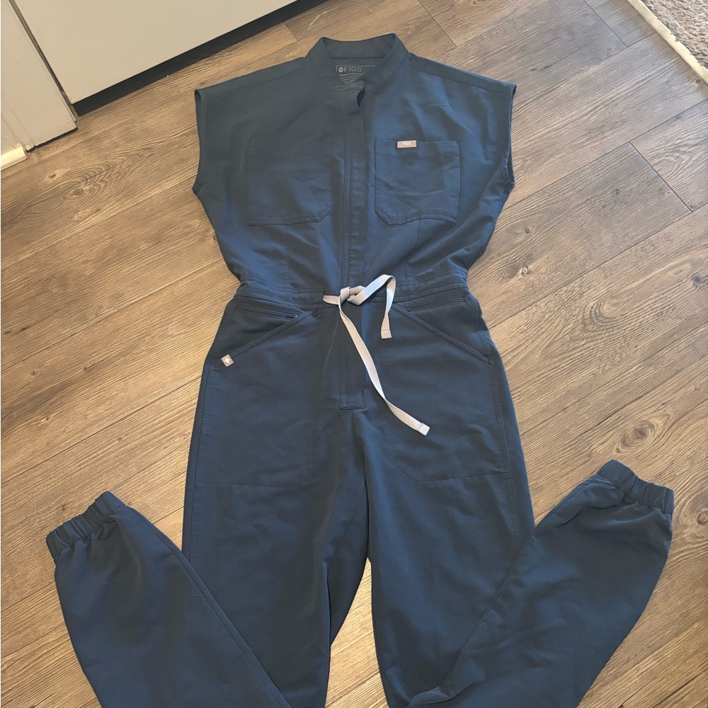 Figs Blue Gray Sleeveless Jumpsuit with High Collar and Tapered Pants (JOGGERS)
